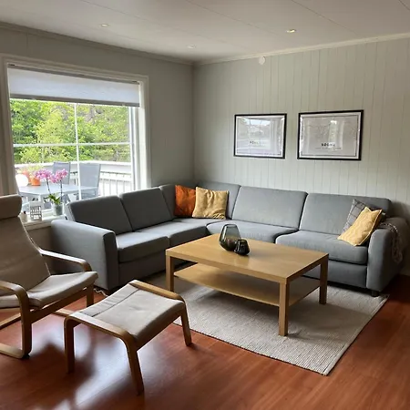 Apartment Pa Sorlandet - Naer Havet Og Flotte Turmuligheter *