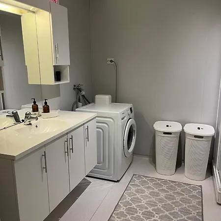 Pa Sorlandet - Naer Havet Og Flotte Turmuligheter Apartment